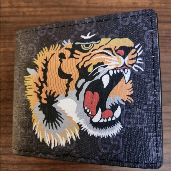 Gucci Other - Gucci yellow Tiger Motif Wallet
